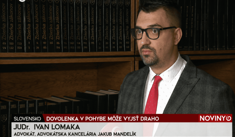 JUDr. Ivan Lomaka počas vystúpenia v reportáži TV JOJ o cestovnom poistení.